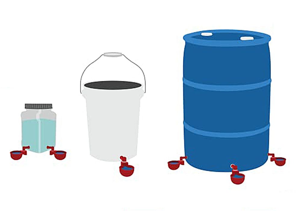 Чашечная поилка с резьбой (красная)