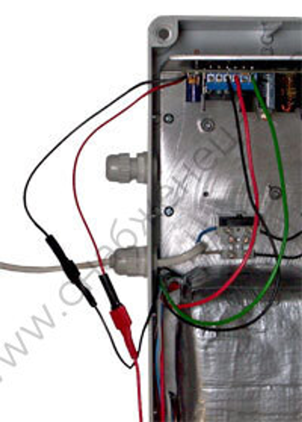 Термостат АКБ-12/40Ач Обеспечивает работу АКБ до -40°С. Ток потребления 2 А