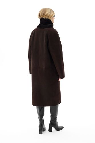 Двусторонняя дубленка шоколадного цвета с поясом