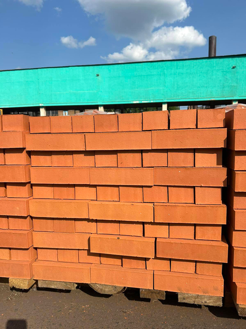 Кирпич керамический рядовой полнотелый профильный (Евро) М200, (330 шт.) Витебск