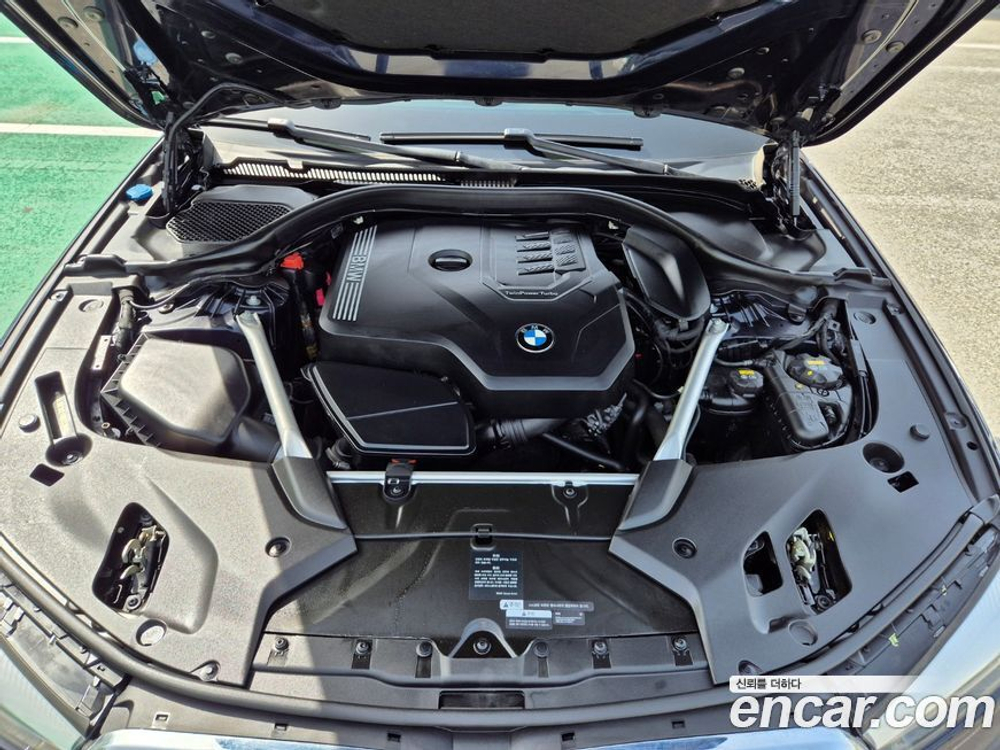 BMW 5 Series (G30) 520i Luxury (02.2020)