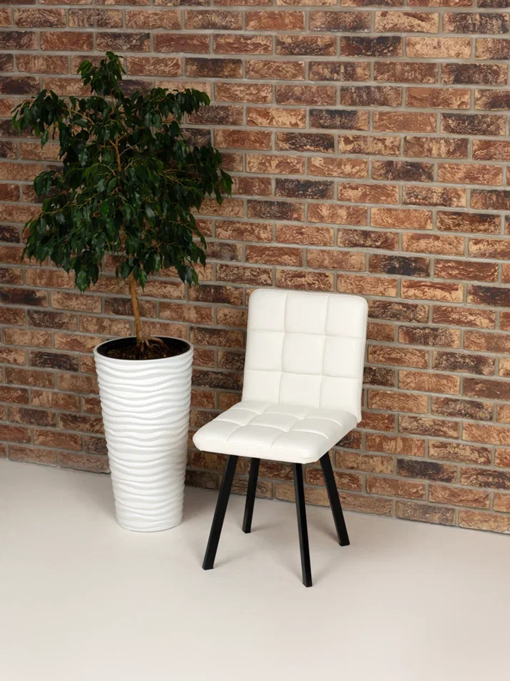 Стул Ирис Лайт, ноги металл прямоугольный профиль