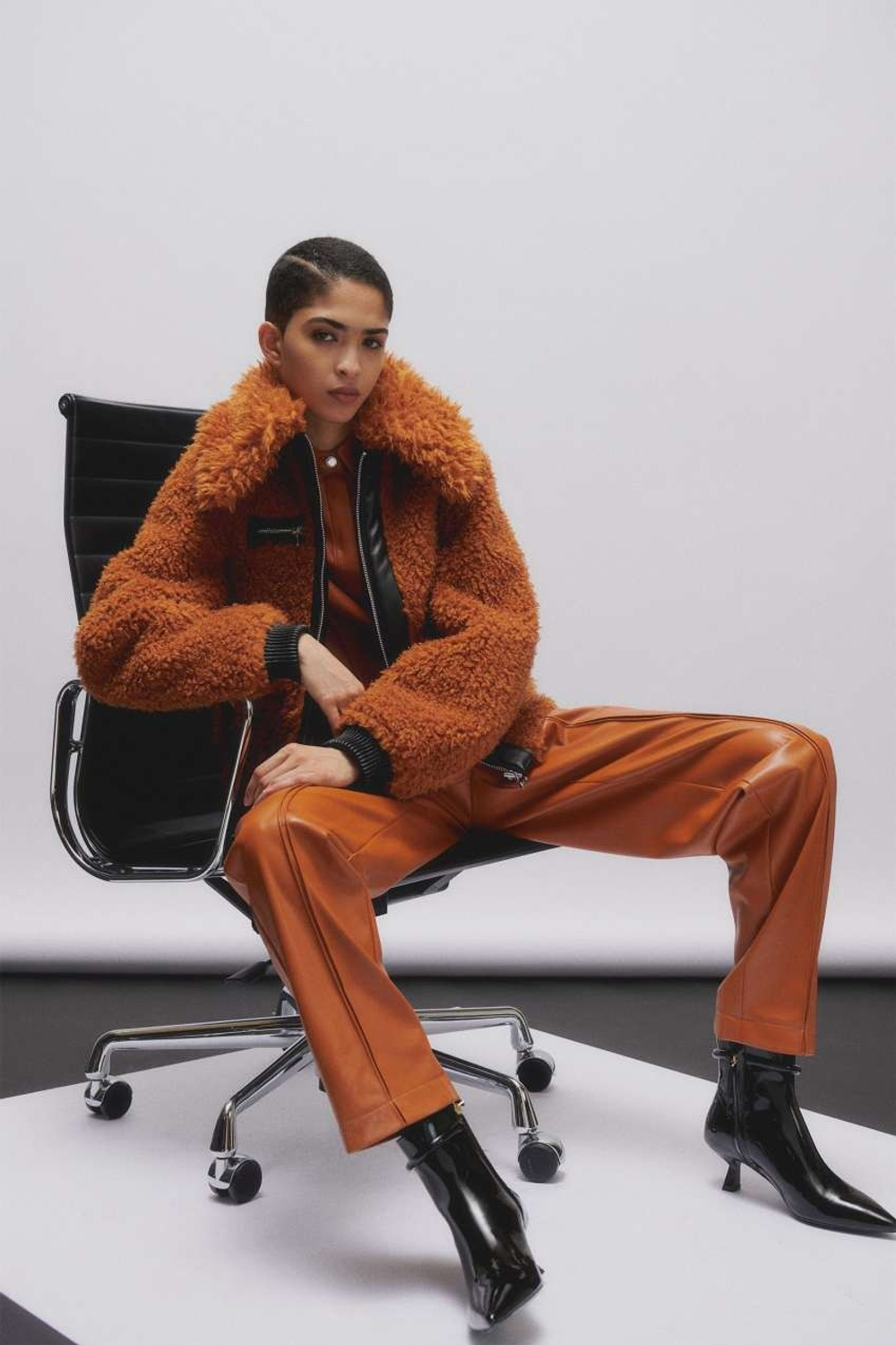 Куртка женская PATRIZIA PEPE