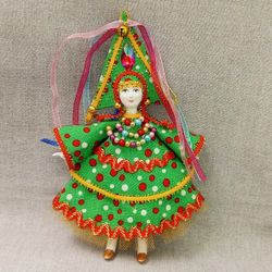 Ёлочная игрушка Девочка в костюме ёлочки