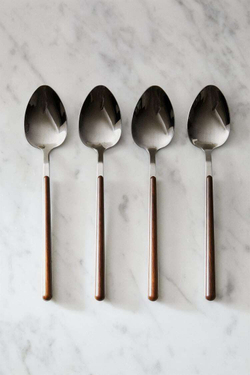 ZARA HOME НАБОР ИЗ 4 ЛОЖЕК С КРУГЛОЙ РУЧКОЙ И ДЕТАЛЯМИ, ТЕМНО-КОРИЧНЕВЫЙ