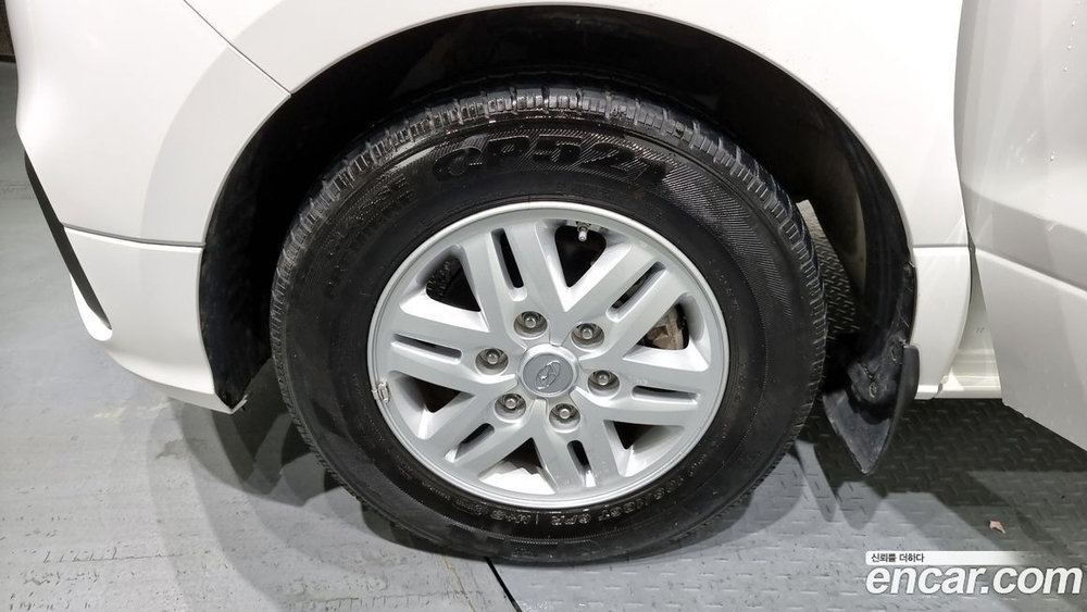 Hyundai The New Grand Starex Van 3-х местный (11.2020)