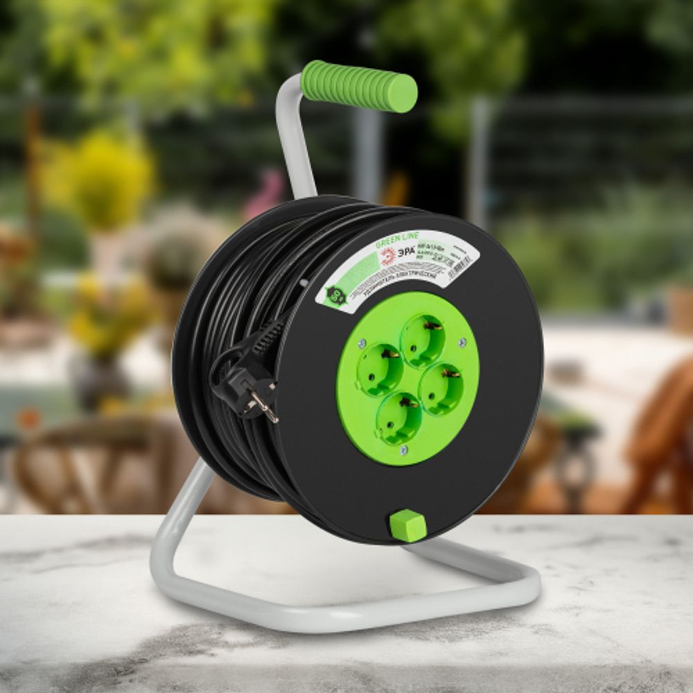 Удлинитель силовой ЭРА GREEN LINE KAT-3x1.5-50m Greenline на катушке пластик 4 розетки с заземлением 50м ПВС 3x1.5мм2 | Силовые удлинители