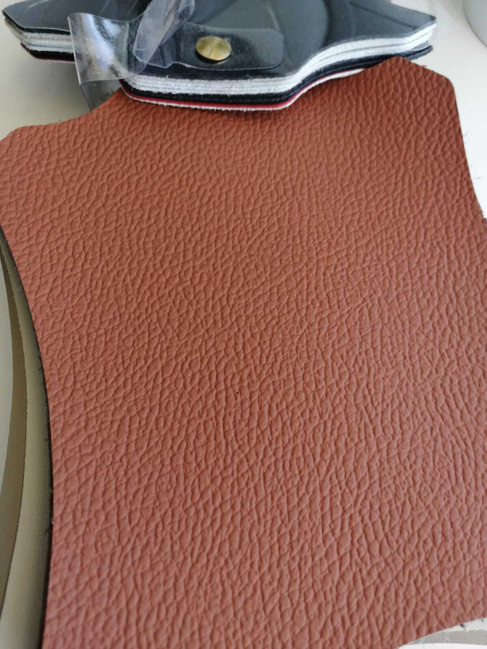 Искусственная кожа Formula 1 Auto Dakota tan (Дакота тан)