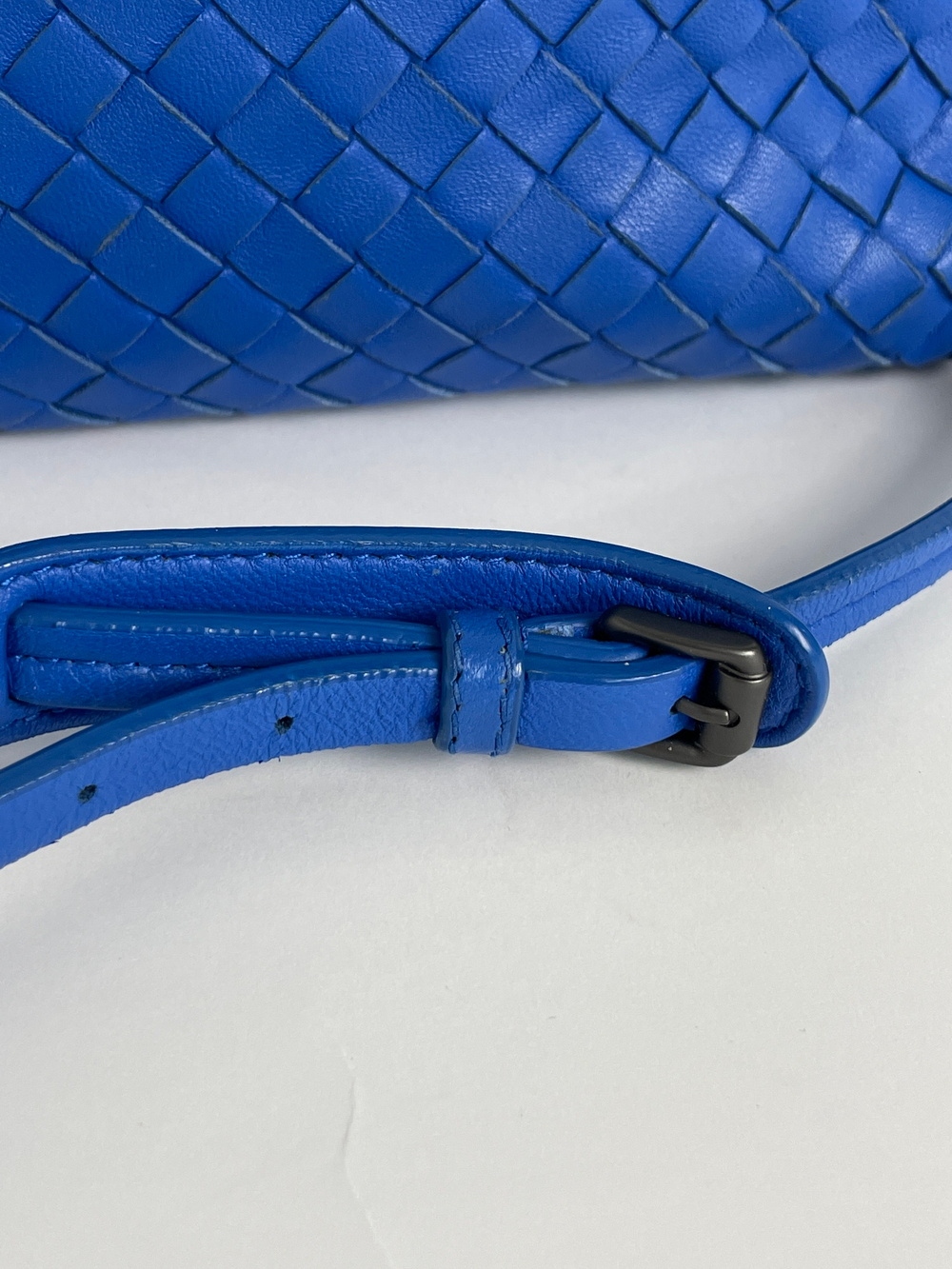 Сумка Bottega Veneta MEDIUM LOOP CAMERA BAG