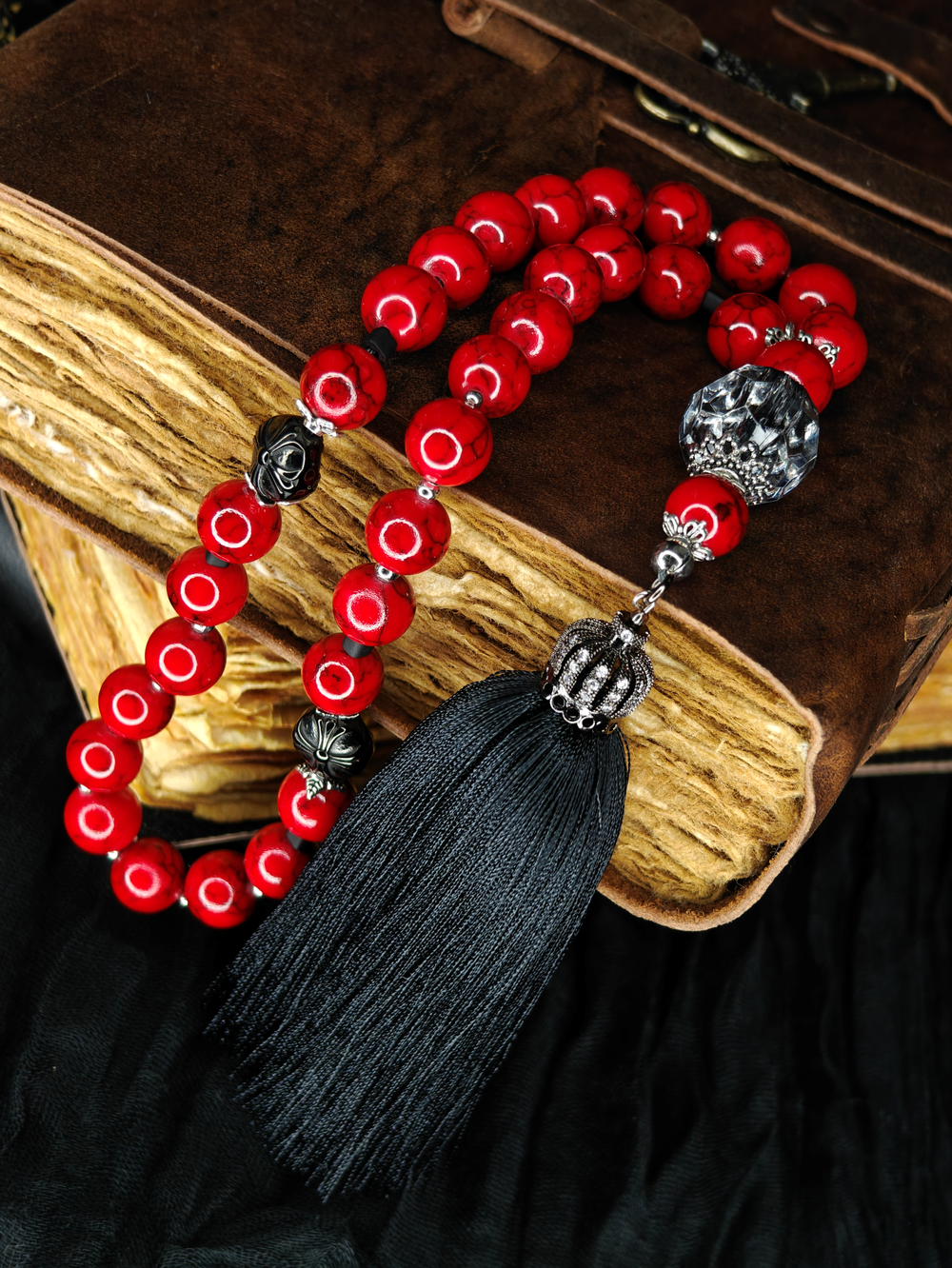 Четки из красного хаулита