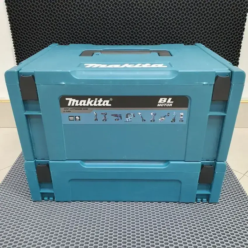 Набор аккумуляторных инструментов Макита 9 в 1