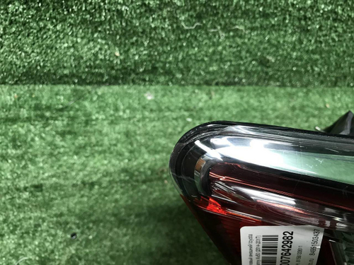 Фонарь левый внешний Toyota Camry 7 XV50 (14-18)