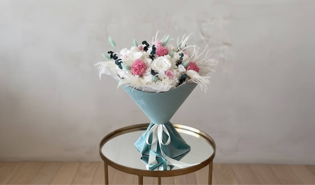 Букет в «платье» запомнится надолго!