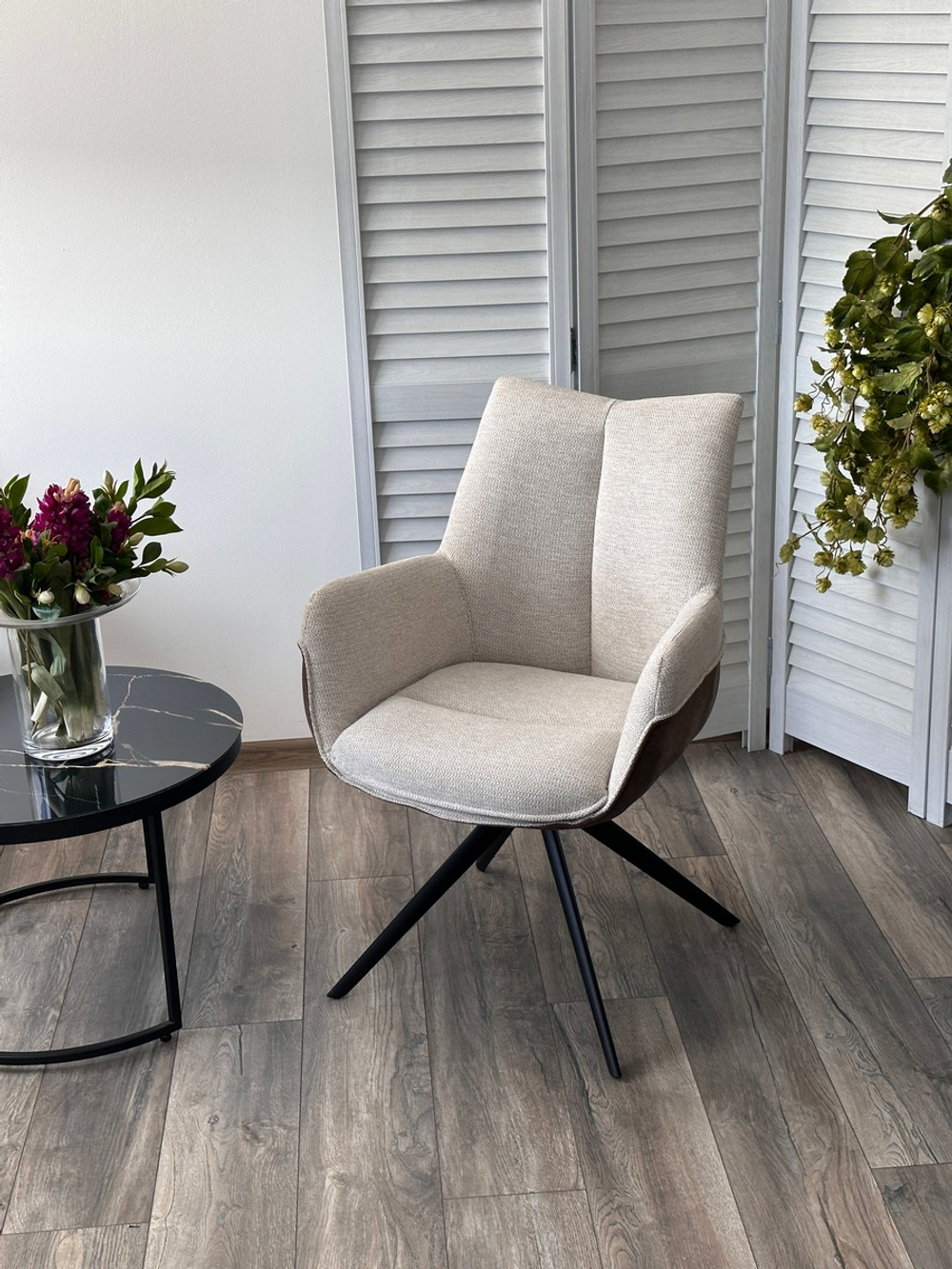 Стул М-City DISAUR Понтус (Pontus) поворотный на 360 градусов, Бежевый, Коричневый, ткань, Черный каркас