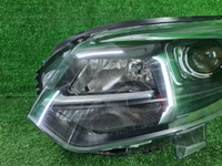 Битая Фара левая Opel Zafira Life (2019-н.в.) ксенон