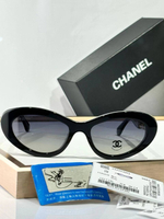 Солнцезащитные очки CHANEL