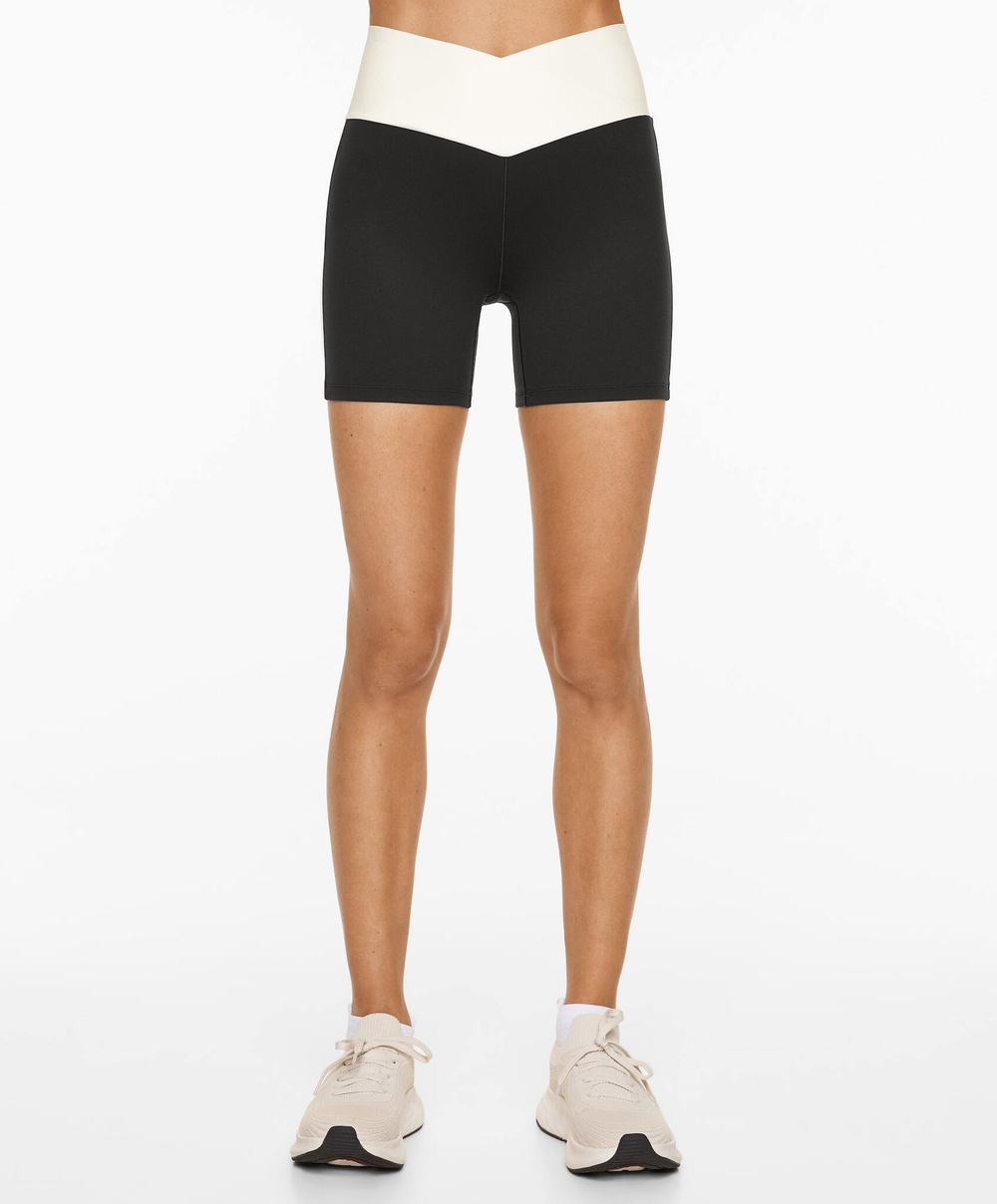 Oysho Легинсы-шорты Perfect-Adapt 10 см с широким поясом V-образной формы, черный