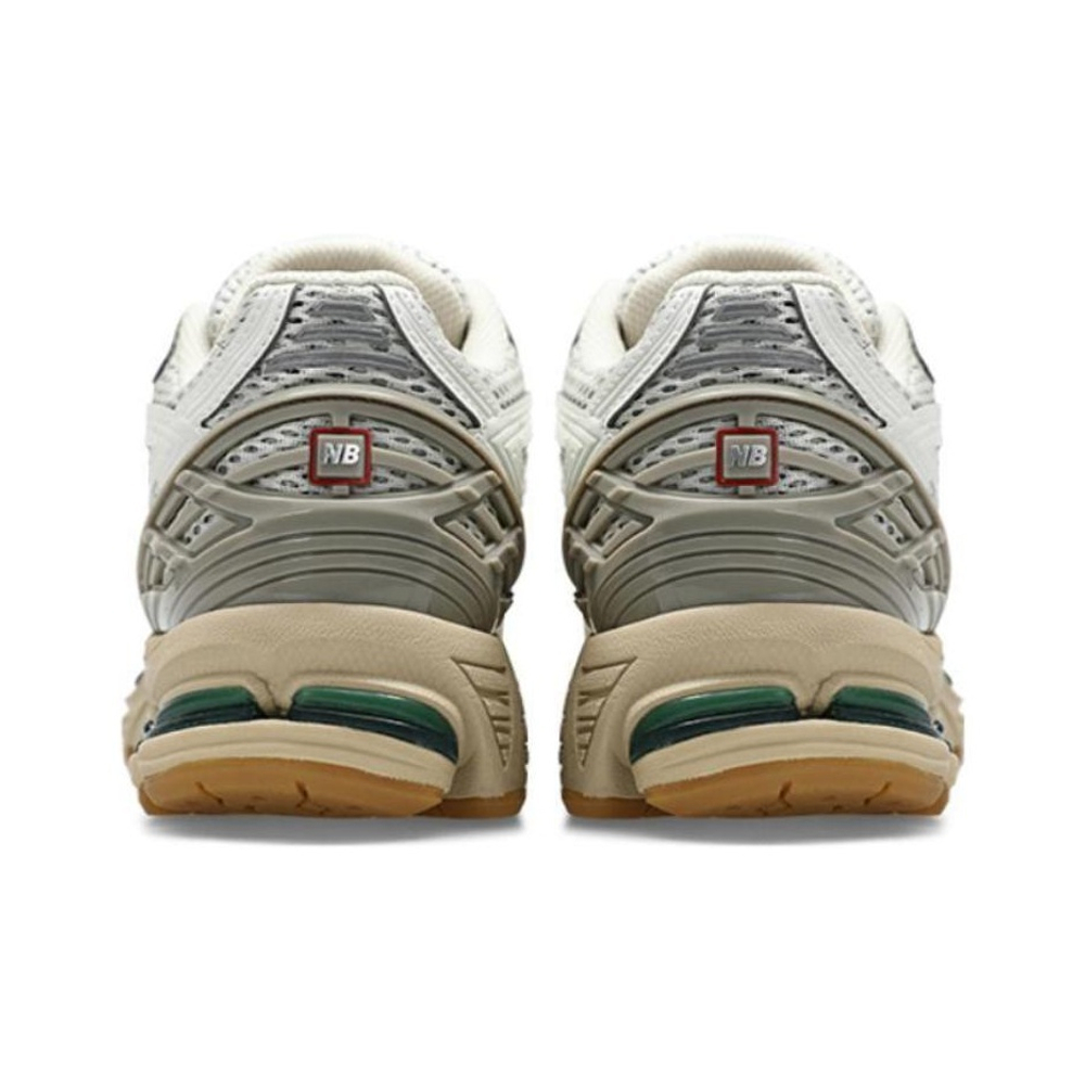New balance urban peak 15 best sale