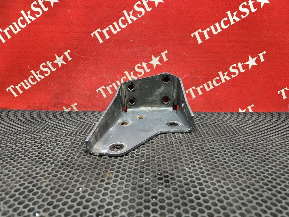 Кронштейн кабины задний левый