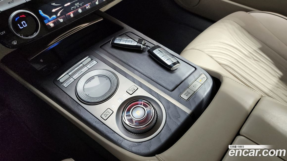 Genesis G80 (RG3) Бензин 2.5 Turbo 2WD (06.2020)