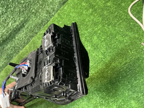 Фонарь крышки багажника Geely Preface (2024-н.в.)