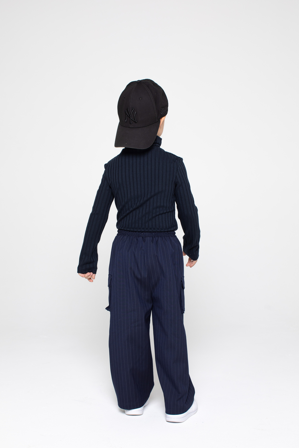 Брюки с карманами