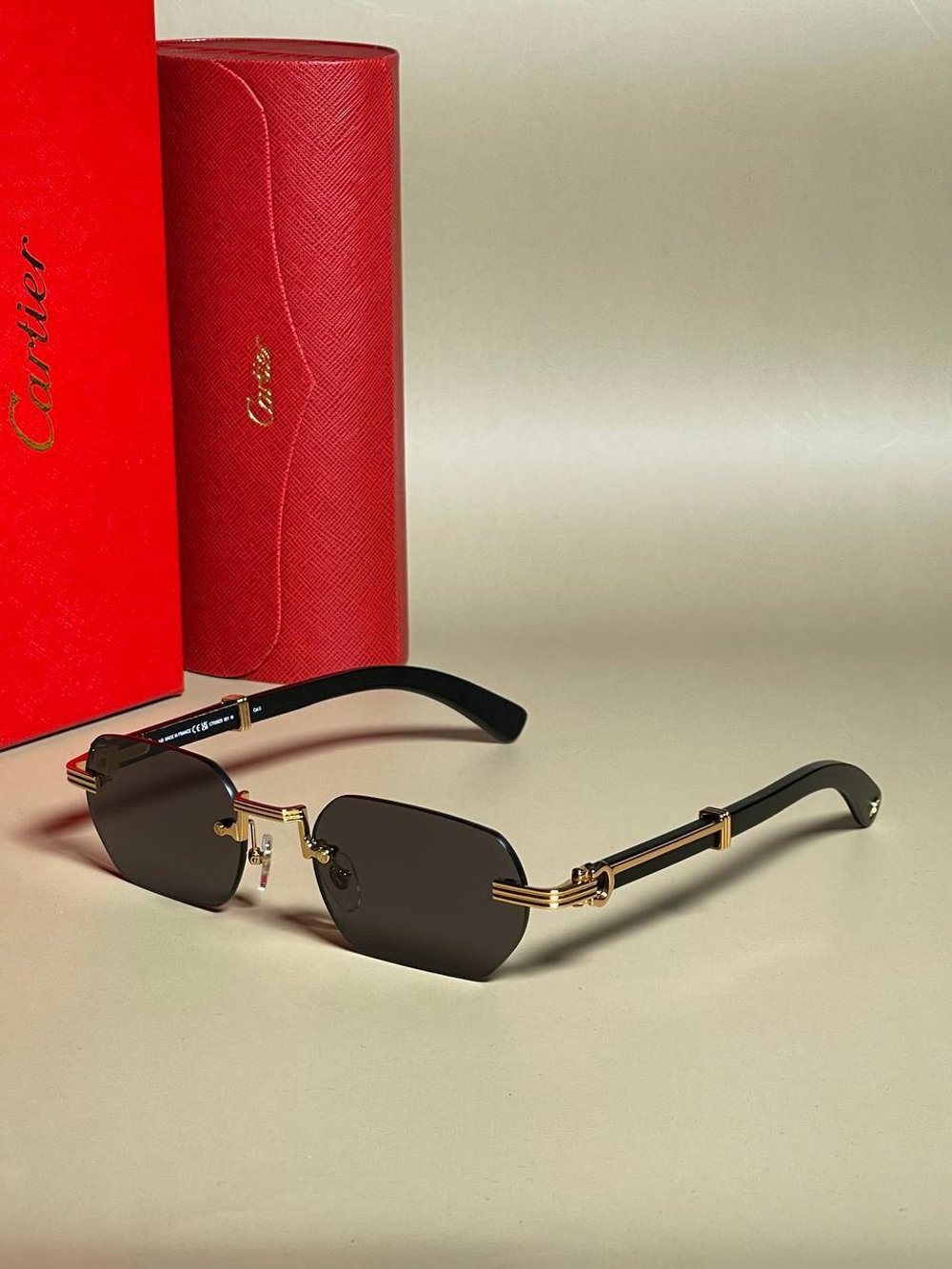 Солнцезащитные очки Cartier