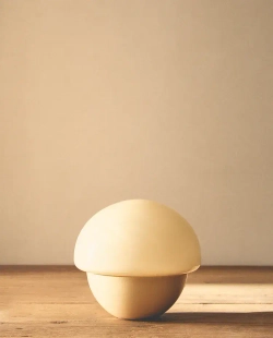 ZARA HOME ОВАЛЬНАЯ НАСТОЛЬНАЯ ЛАМПА, ЭКРЮ