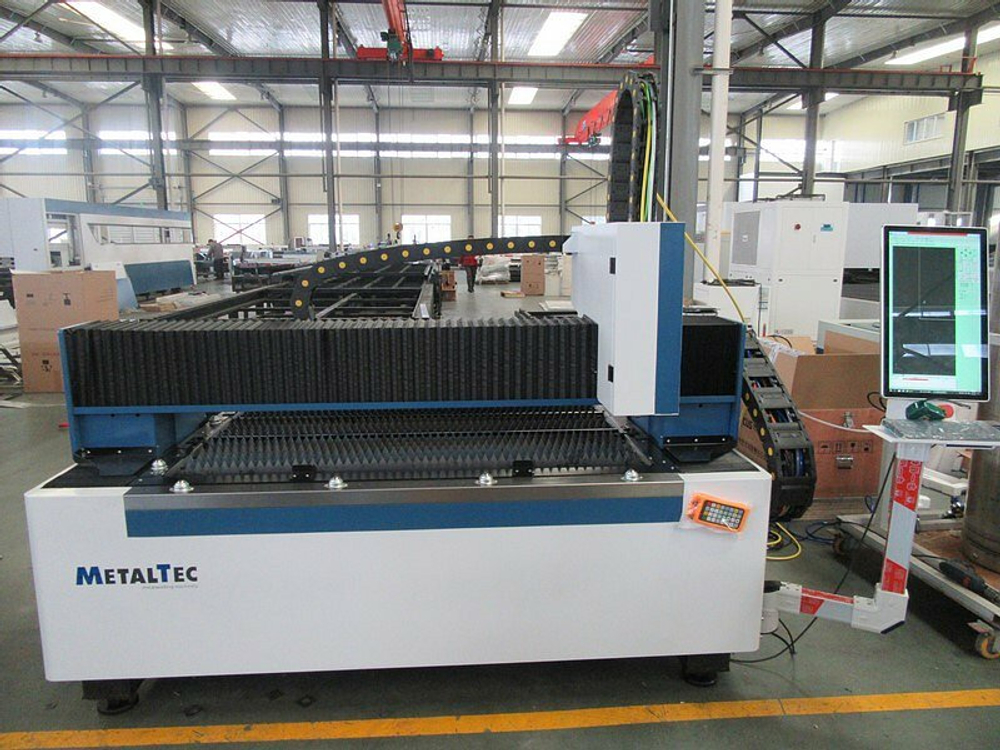 Оптоволоконный лазерный станок для резки металла MetalTec 1530 S (1500W)