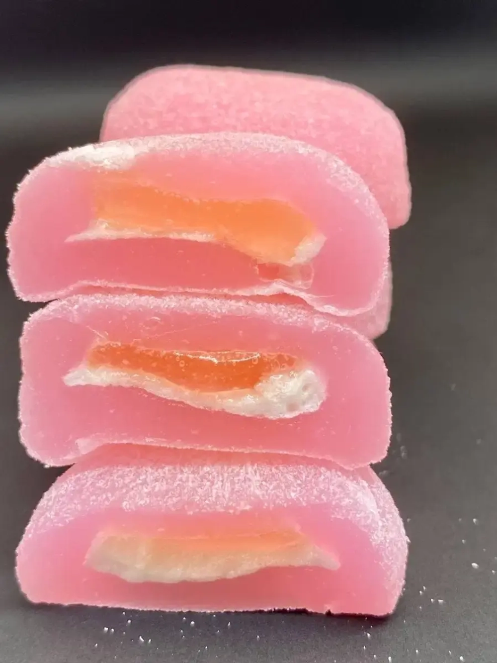 Пирожное (Mochi) со вкусом клубники,Рисовый десерт