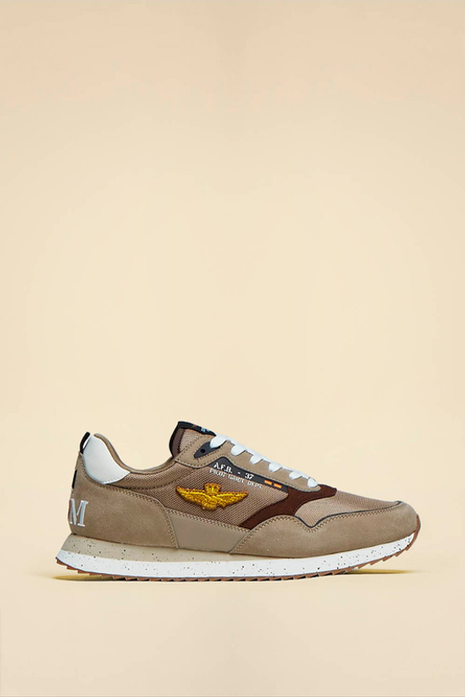 Кроссовки из текстиля