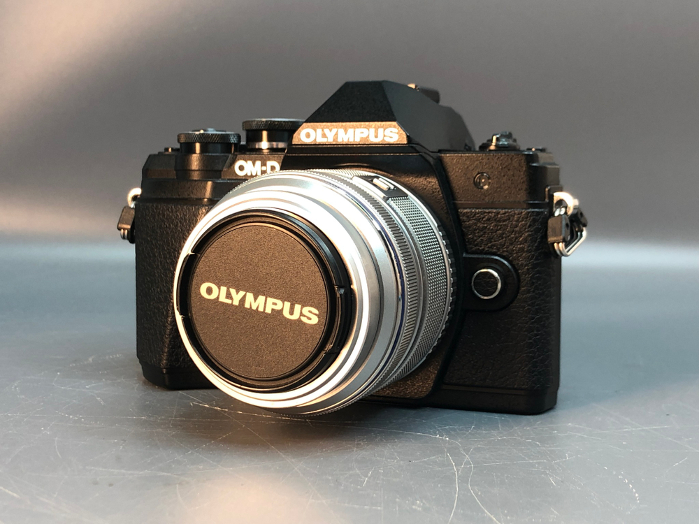 Olympus E-M10 III Kit 14-42mm 15.000 кадров