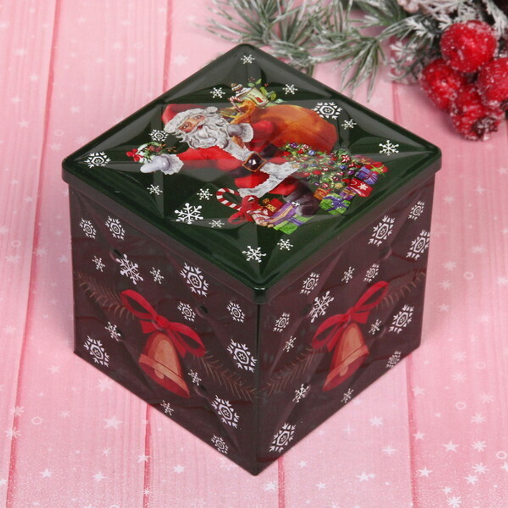 Банка жестяная 9*9*9см «Дед Мороз с подарком»