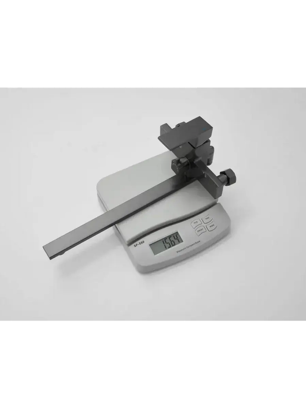 B22613-3 Смеситель для ванны BELZ
