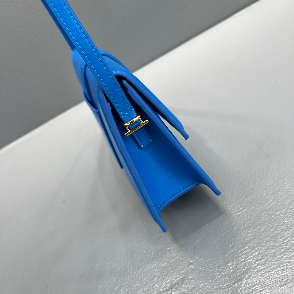 Jacquemus Le Bambino Long 28 cm