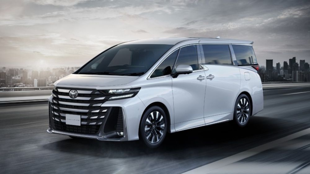 Toyota Vellfire Hybrid Car (2024)