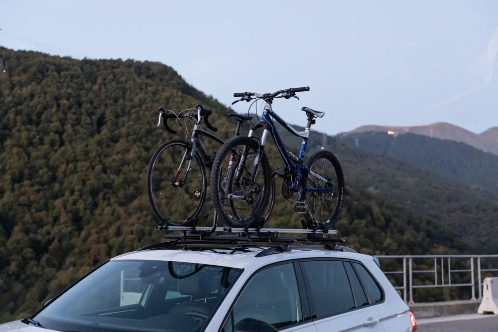 Велокрепления  на крышу автомобиля LUX MASTER