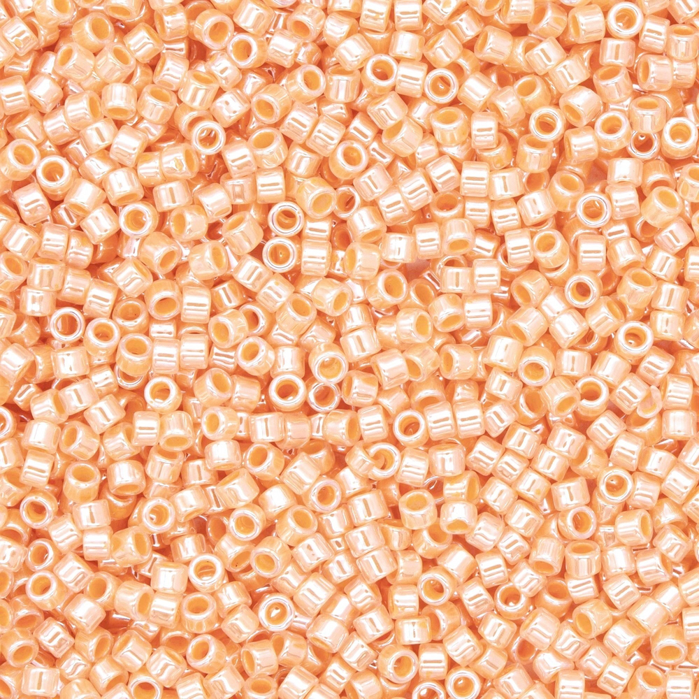 Японский бисер TOHO Treasure (№904), жемчужный глянцевый