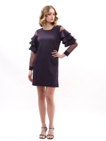 Платье с воланами на рукавах