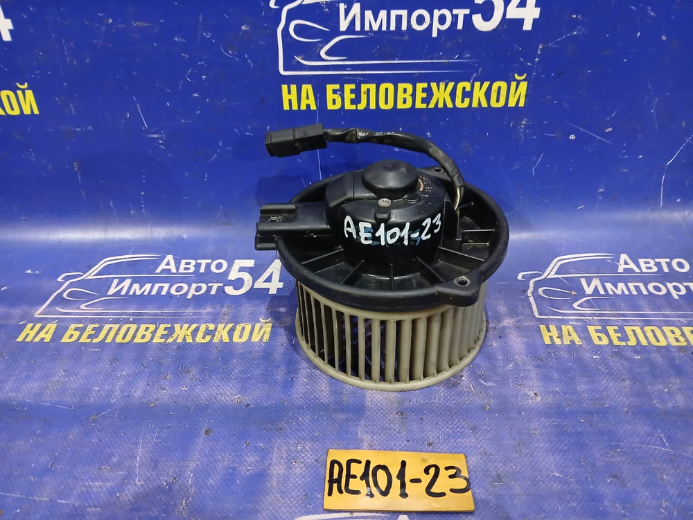 Моторчик печки TOYOTA CERES 1992