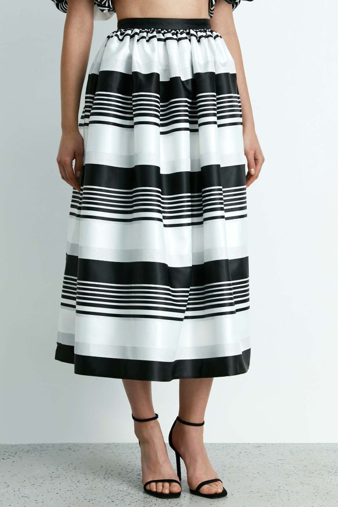 Пышная юбка миди из атласа