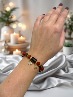 Браслет для Львов, сердолик и тигровый глаз