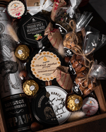 Подарочный набор в деревянном ящике с медом, орехами, деликатесами и дичью №1