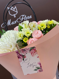 Букет 8 Марта М-31