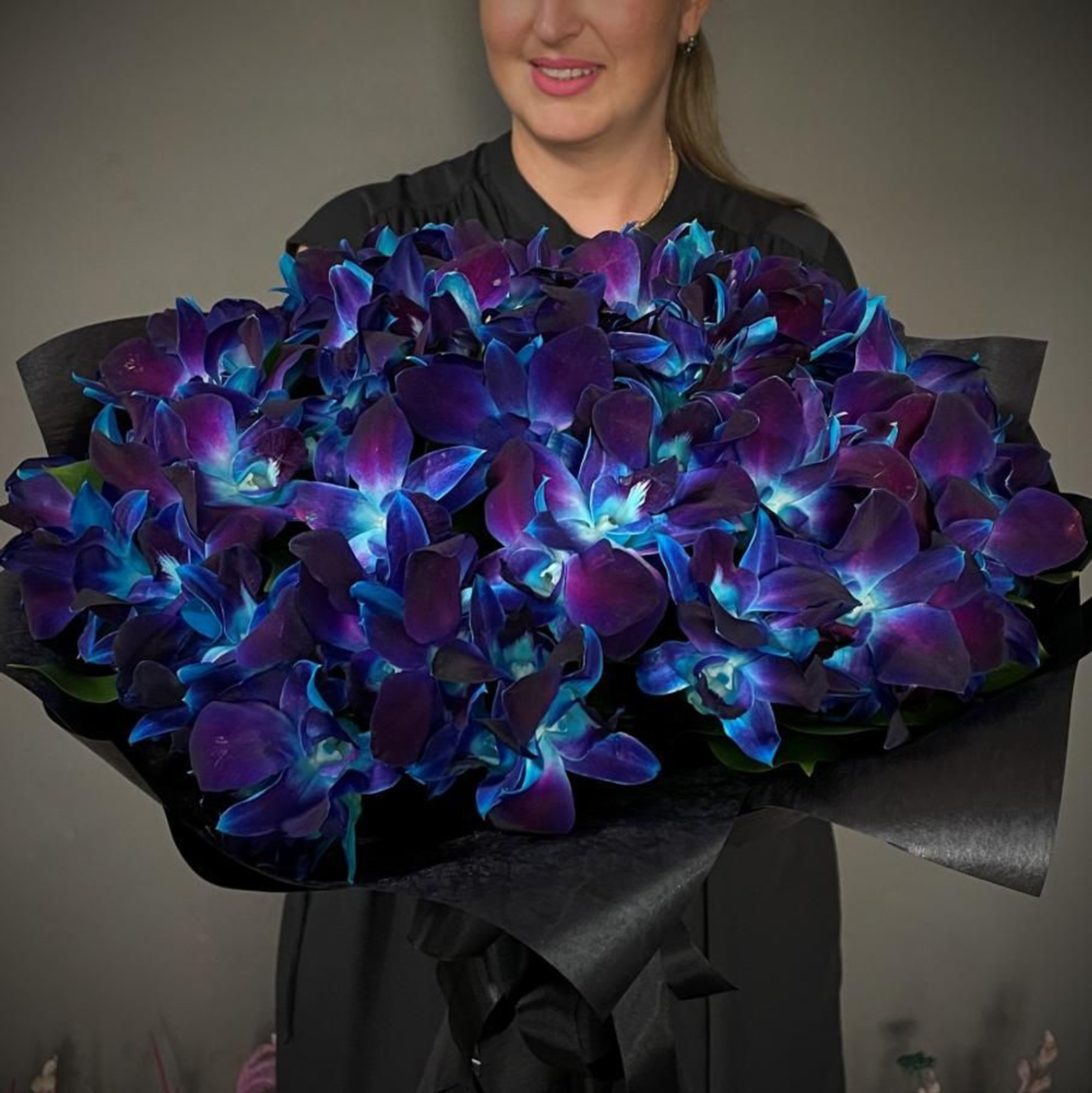 Букет орхидей «Космос ураган‎»