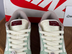 Nike Dunk Low LX Year of the Dragon