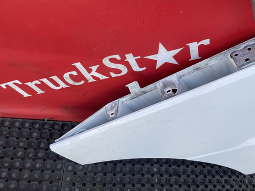 Продолжение двери правой