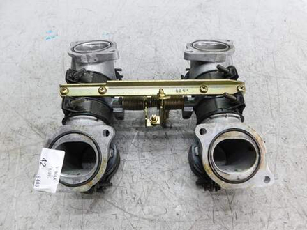 Впускной коллектор Yamaha V-max 1200.