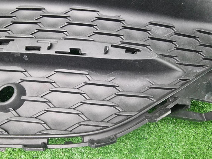 Решетка перед. бампера Mercedes GLE V167 18-24 AMG