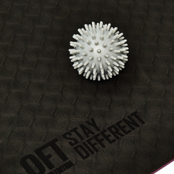 Мяч массажный 7 см средней жесткости